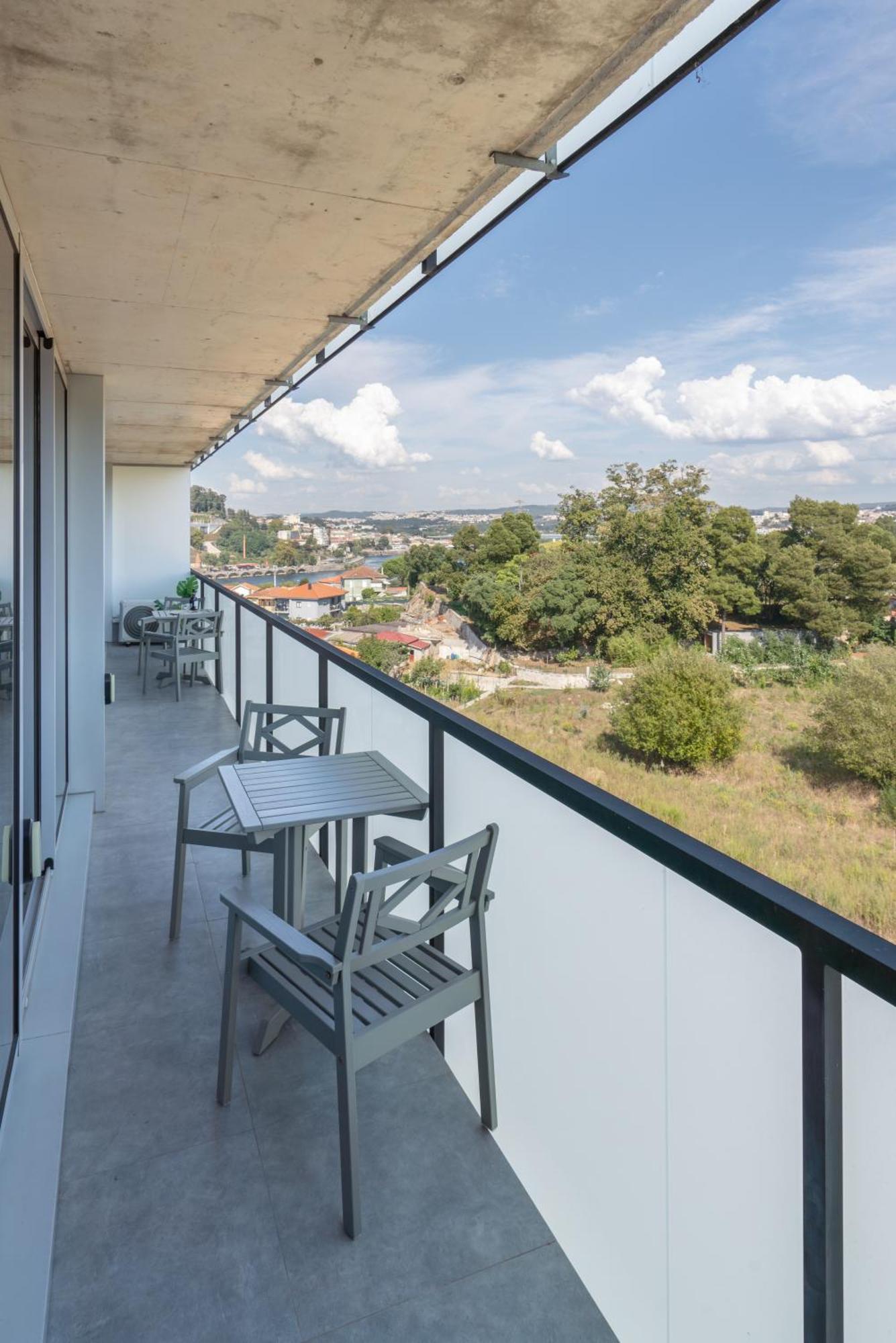 Host Wise - Luxurious Impressive Apartment - Balcony And Pool Vila Nova de Gaia Habitación foto